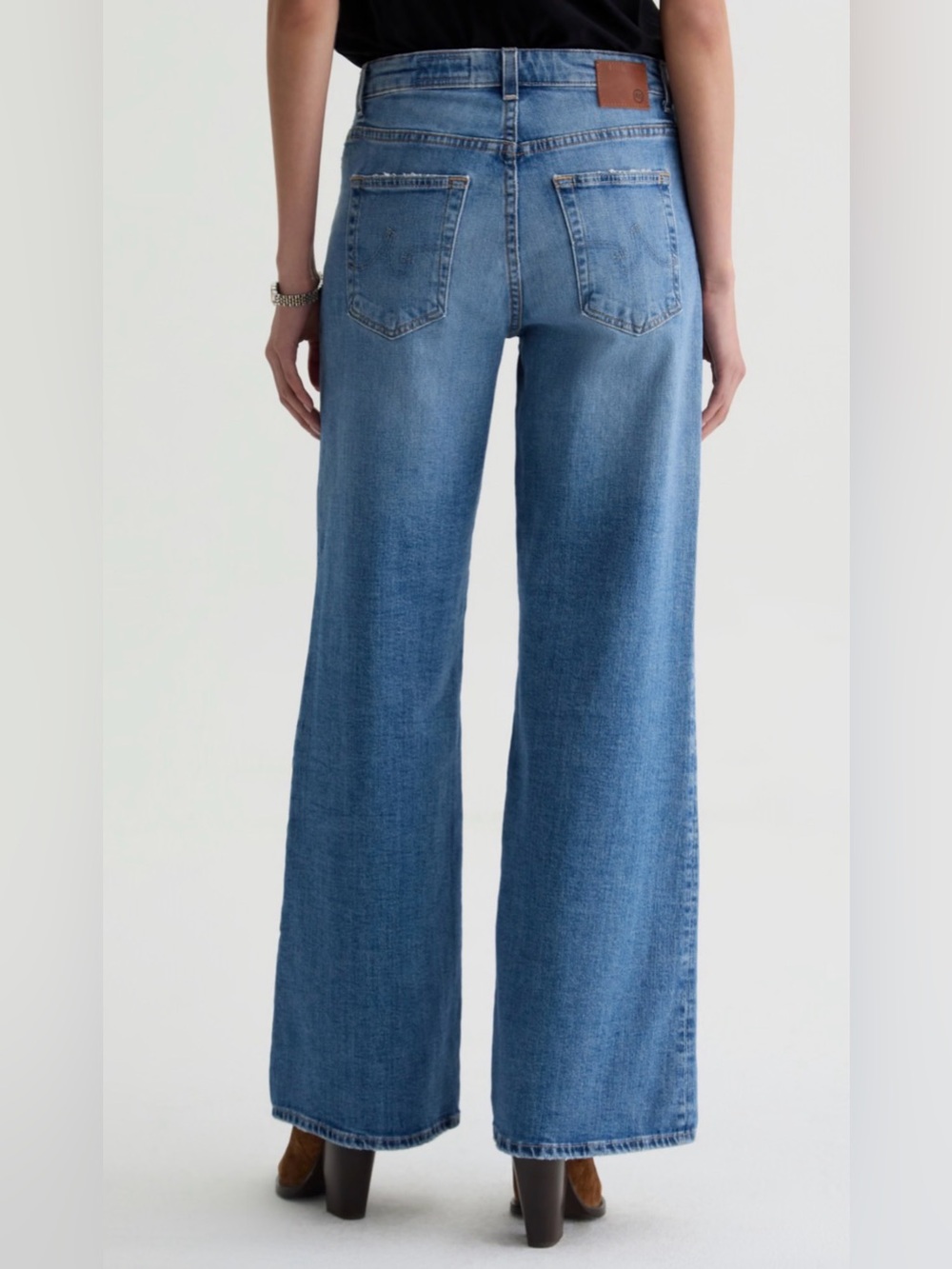 Ag Adriano Goldschmied NWT Saige Wide Leg Jeans, size 30, aged denim - Picture 8 of 10